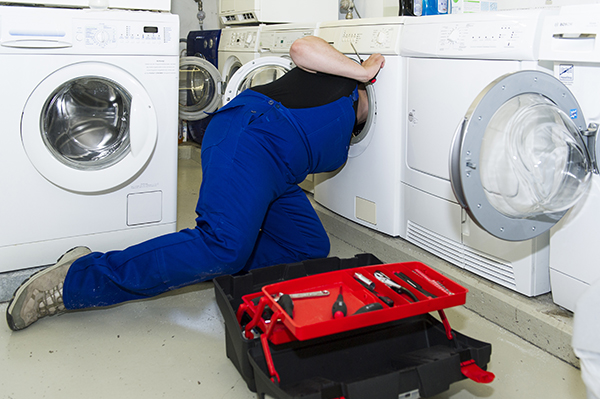 Làm thế nào để sửa máy giặt bị rò rỉ nước